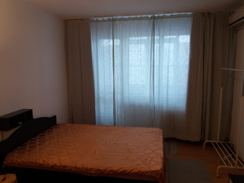 Sebastian garsoniera,